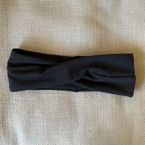 Vuori Twist Headband Black